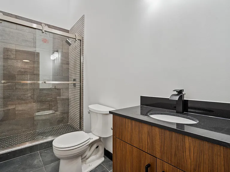 212 Church St #4 — Photo 10