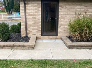 1670 Brodhead Rd APT 9, Coraopolis, PA