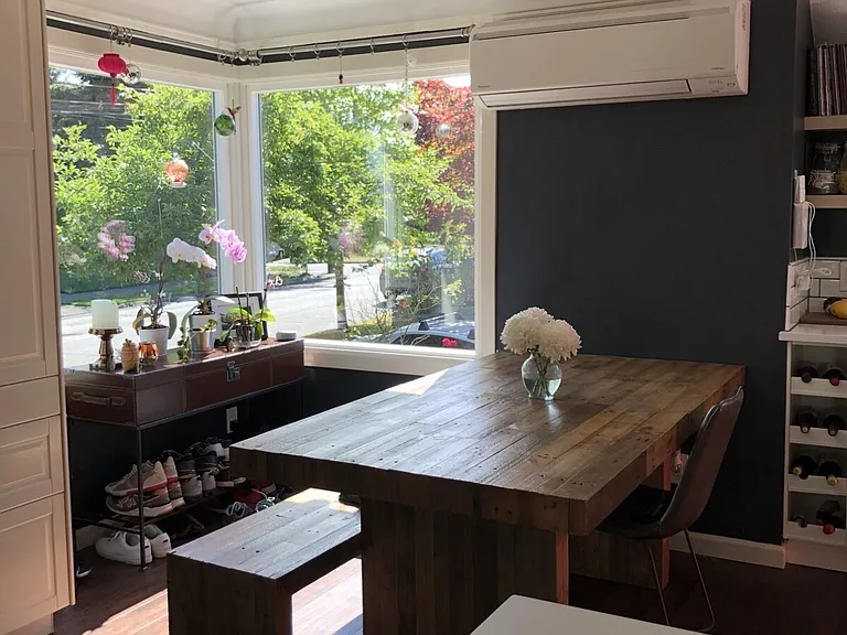 910 NW 80th St — Photo 2