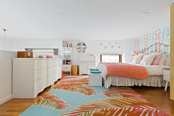 Sold by Christie's International Real Estate Group, LLC | media 31