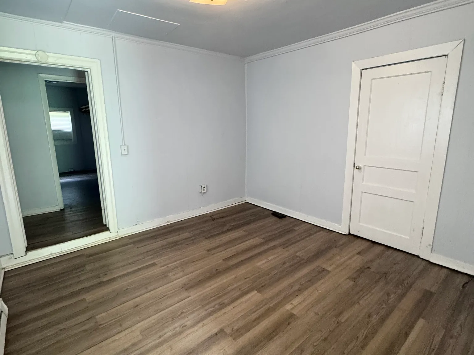 1 bed, 550 sqft, $975 — Photo 3