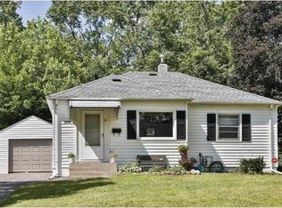 2005 Memory Ln, North Saint Paul, MN 55109
