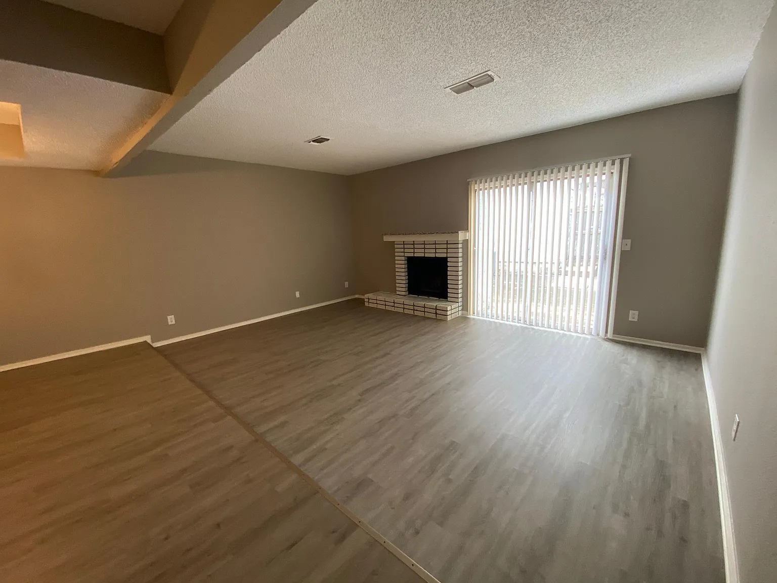 2 bed, 1.5 bath, 1253 sqft, $1,100 — Photo 2