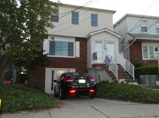 31 Colonial Dr, Bayonne, NJ 07002