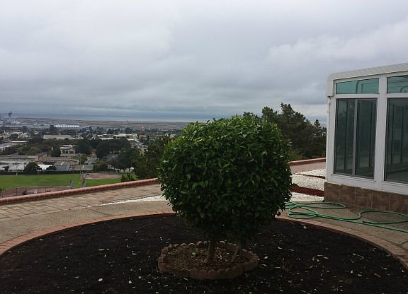5th image of 710 Berkshire Dr
