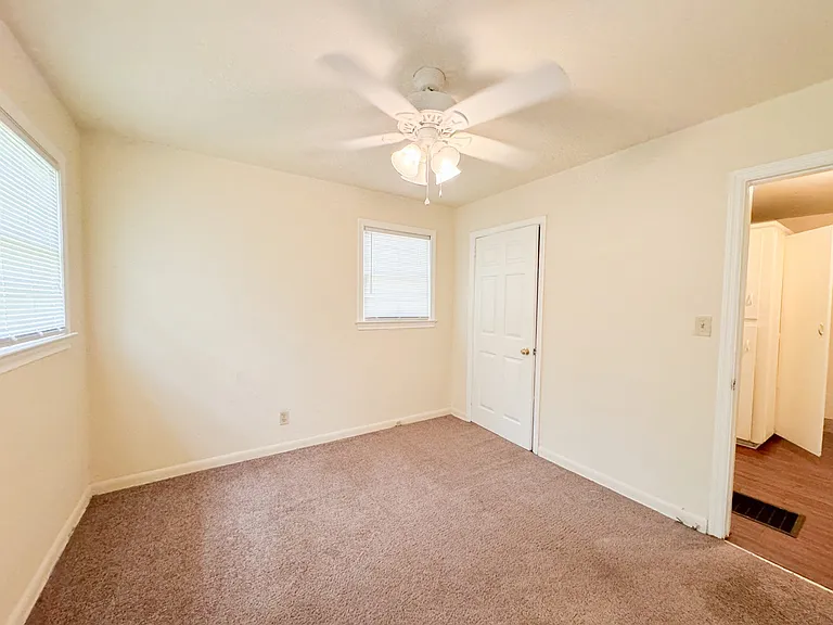 1502 Atkamire Dr — Photo 16