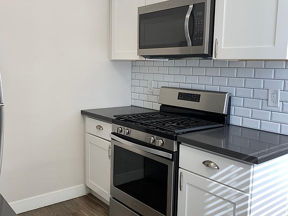 2nd image of 4338 Mississippi St APT 12