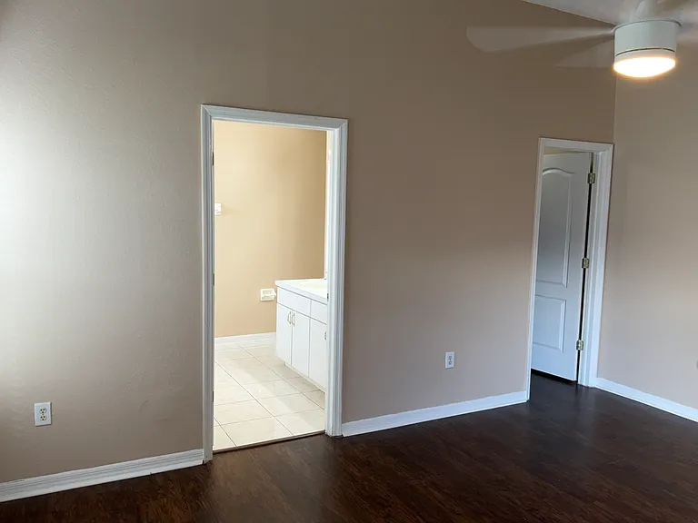 1527 Firewheel Dr — Photo 8