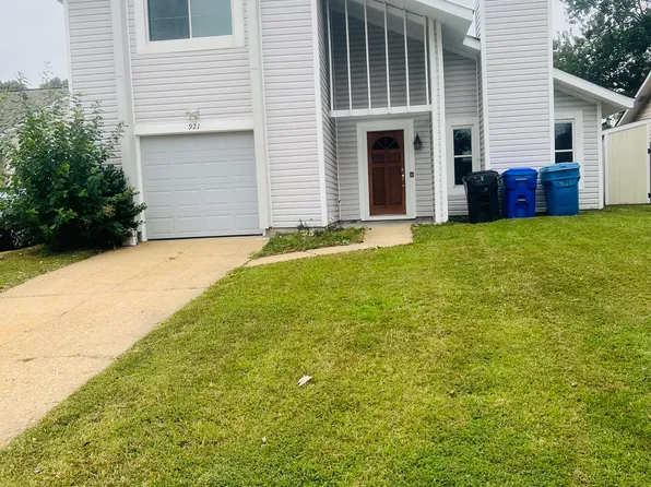921 Thornhill Pl, Virginia Beach, VA 23462