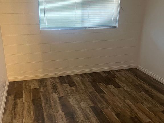 4th image of 3712 Royal Crest St Unit 11