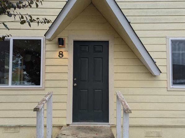 1308 N Pacific Highway Cottage #8