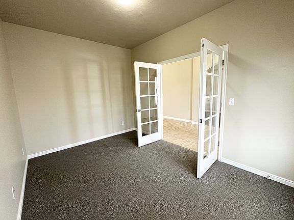 3rd image of 2051 W 400th St S