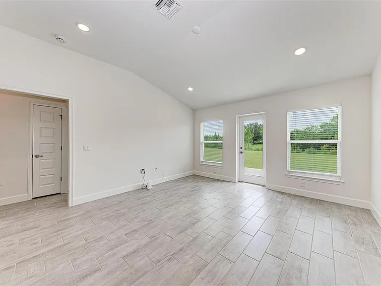 2680 Averland Loop — Photo 12