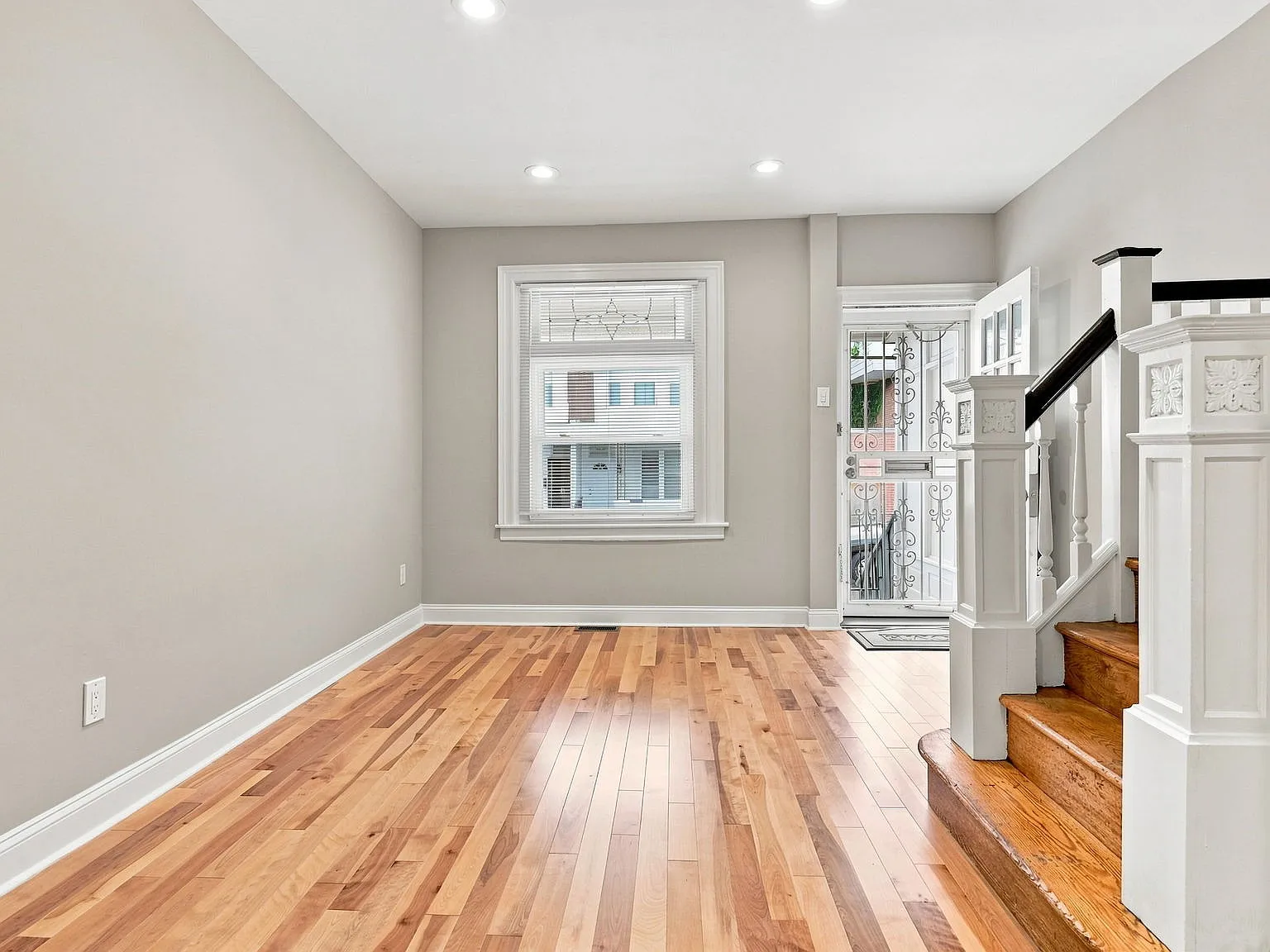 3 bed, 1196 sqft, $1,800 — Photo 4