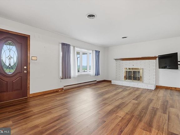 2nd image of 16118 Lappans Rd