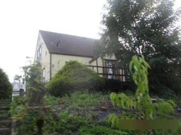 309 Canterbury Blvd, Steubenville, OH 43952