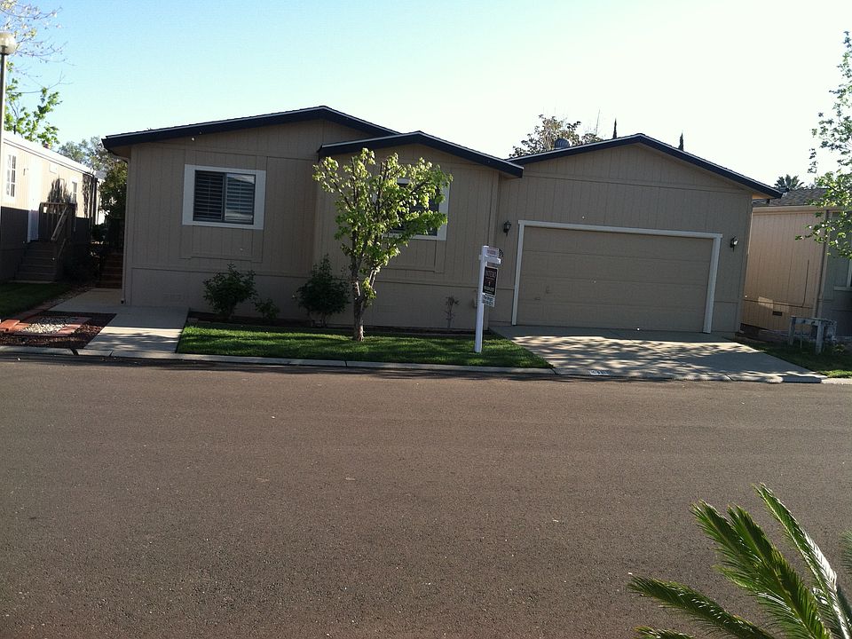 1st image of 231 Lafayette Dr