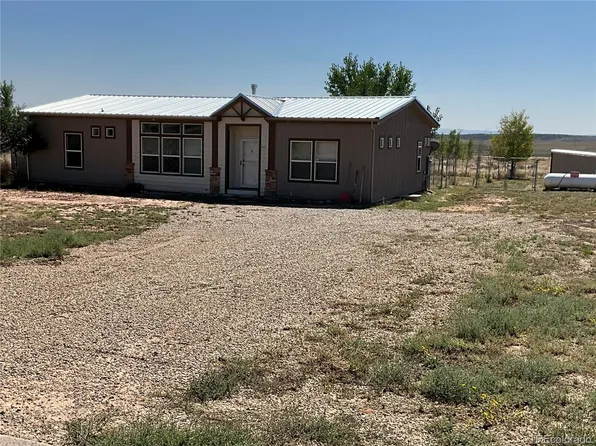 527 E 3rd Street, Dinosaur, CO 81610