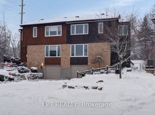 56 Sandhurst Ct, Ottawa, ON K1V 9V4