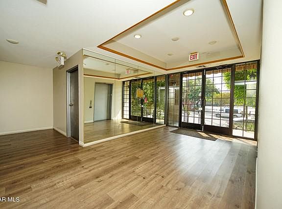 3rd image of 5534 Encino Ave APT 104