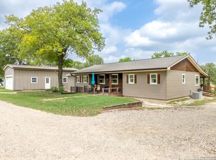 97 Segner Rd, Fredericksburg, TX 78624