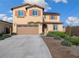 15850 Parry Peak Dr, Fontana, CA 92336