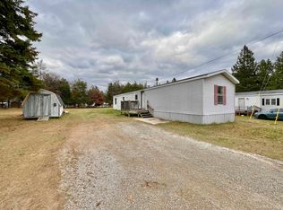 8467 P.5 Rd, Gladstone, MI 49837