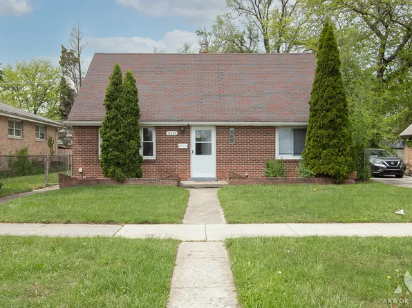 310 Paxton Ave, Calumet City, IL 60409