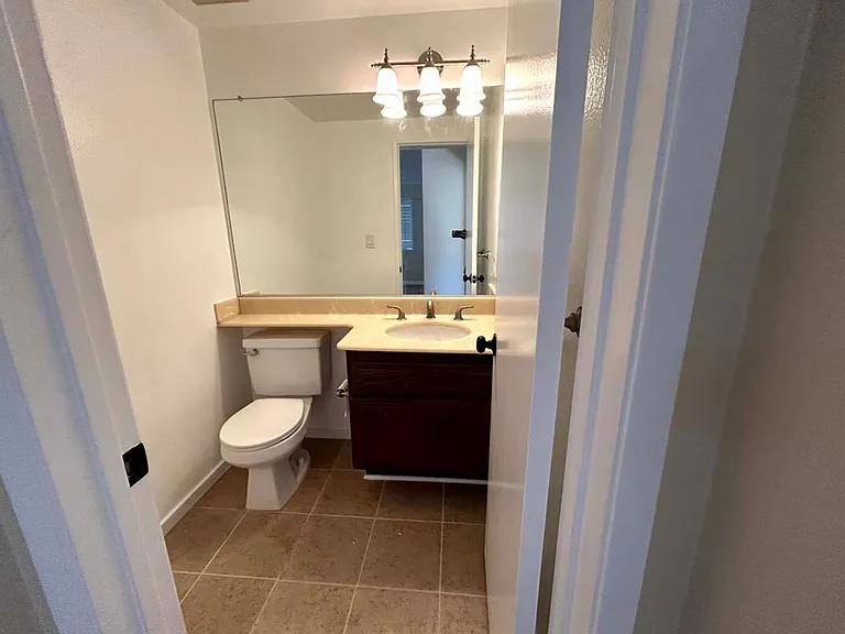 21820 Marylee St #234 — Photo 8