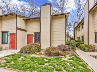 49400 River Park Rd APT 15, Oakhurst, CA 93644