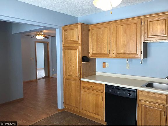 3rd image of 3558 Douglas Dr