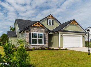 569 Lathrop Ct NW, Calabash, NC 28467