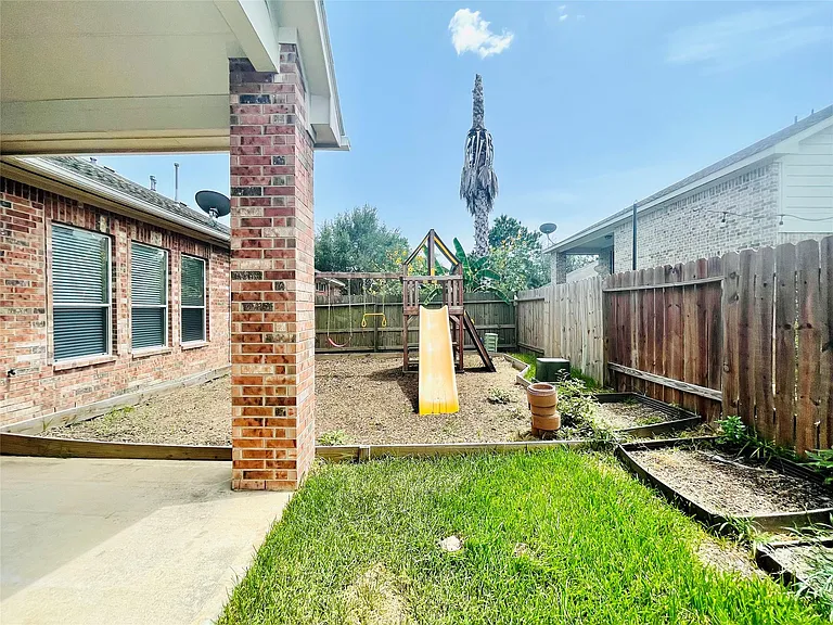 6326 Bennington Springs Dr — Photo 24