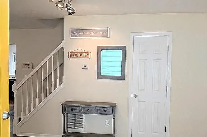 1191 Holly Cir — Photo 3