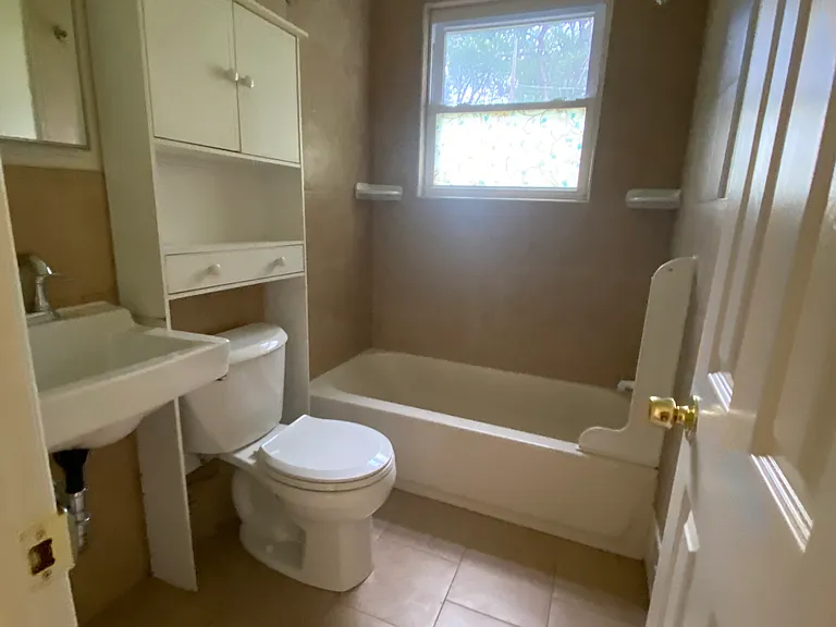 16 Midland Rd #A — Photo 11