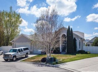 69 E Wildflower Ct, Saratoga Springs, UT 84045