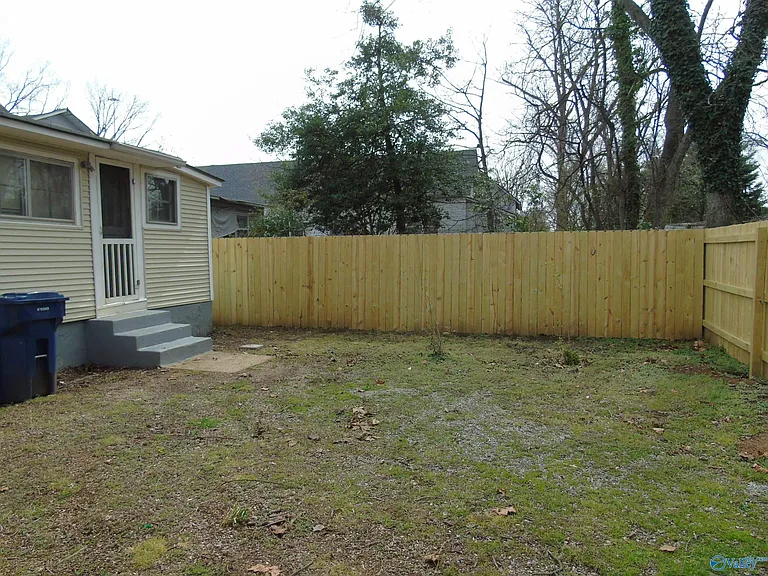 711 Cross St NW — Photo 14