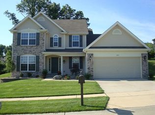 3322 Bridgeton Trails Dr, Bridgeton, MO 63044