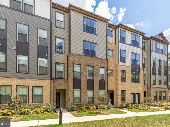 45950 Raven Ter, Sterling, VA 20165