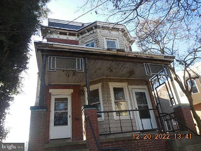 1st image of 6 W 30th St