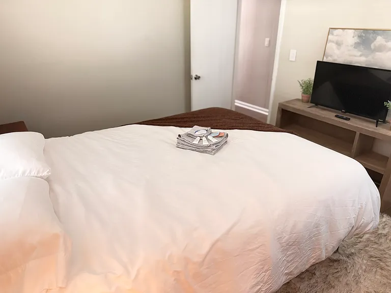 Vanguard Cir SW — Photo 51