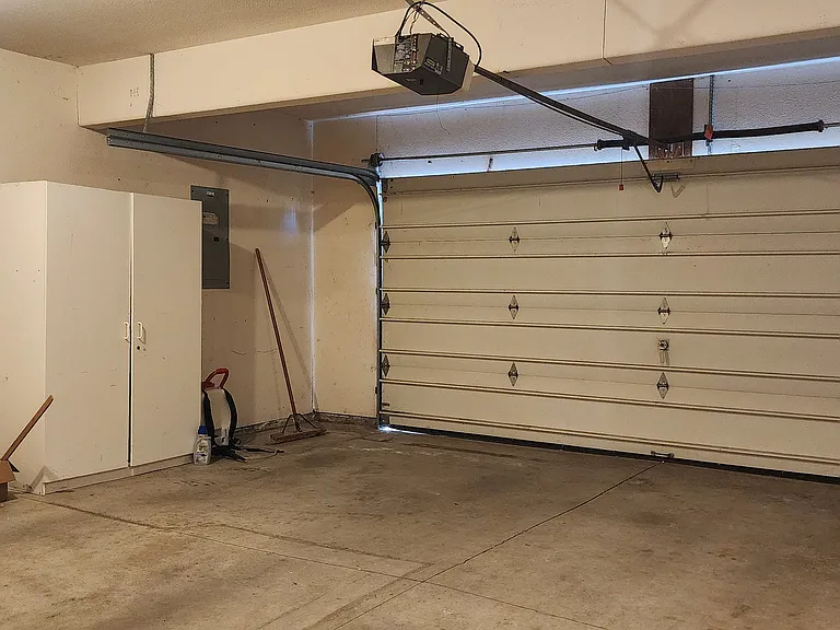 405 Cindy Ln — Photo 19