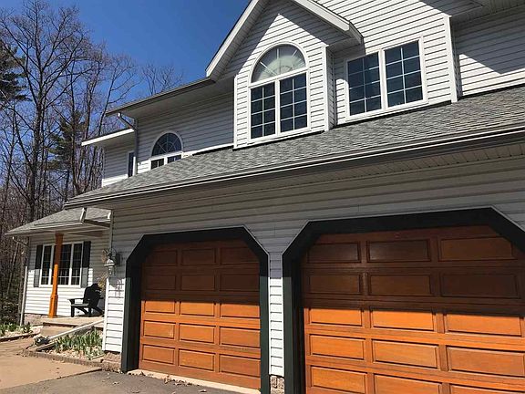 3rd image of 150 Huron Woods Dr