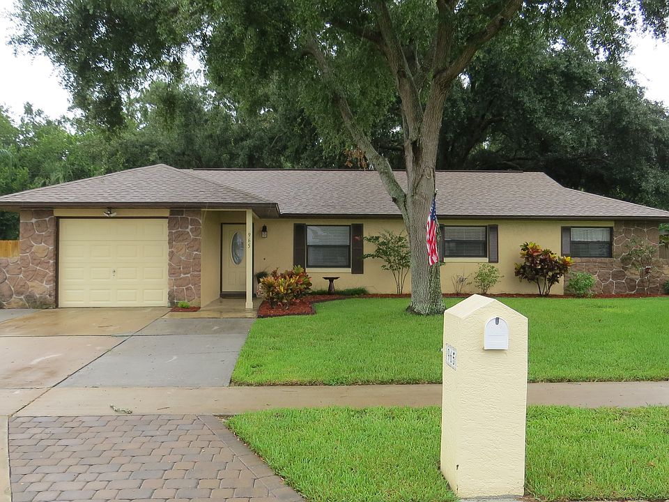 1st image of 965 Williamsburg Dr