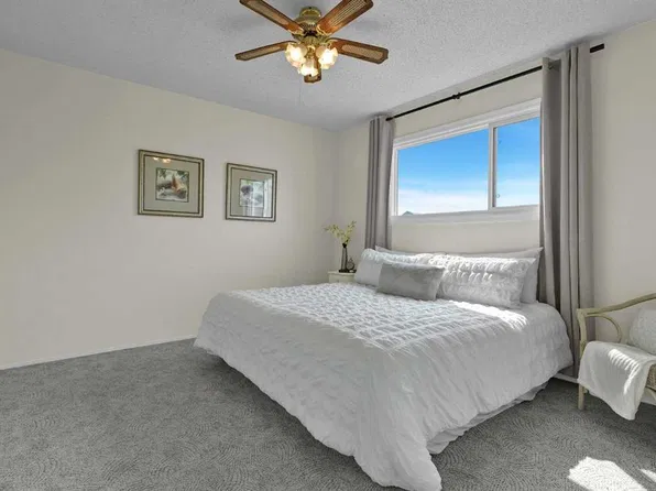 27 N Bedridge Way NE, Calgary, AB T3K 1M2