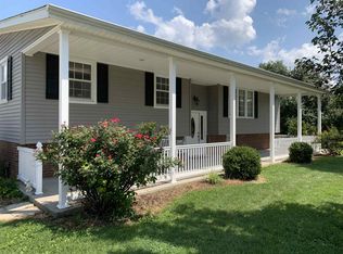 1214 N Meadowbrook Ln, Petersburg, IN