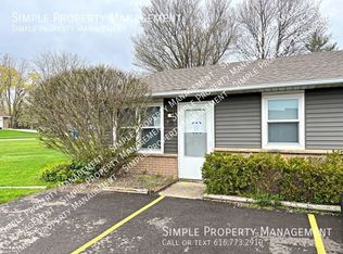 650 East St #12, Coopersville, MI 49404