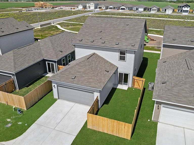 140 Mullen Way — Photo 20