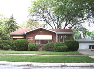 805 Willow Dr, Chicago Heights, IL 60411