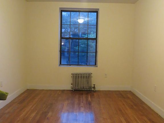 3rd image of 210 W 150th St APT 1C